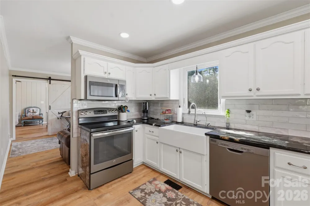 40 Candlewick Cove Drive Taylorsville, NC 28681