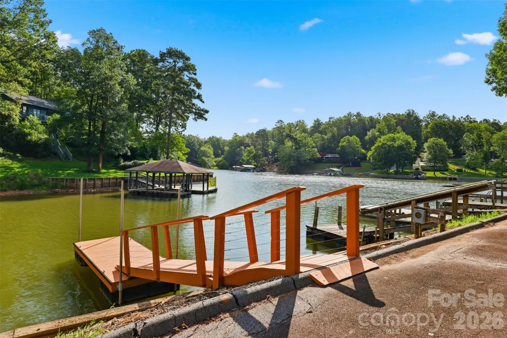 40 Candlewick Cove Drive Taylorsville, NC 28681