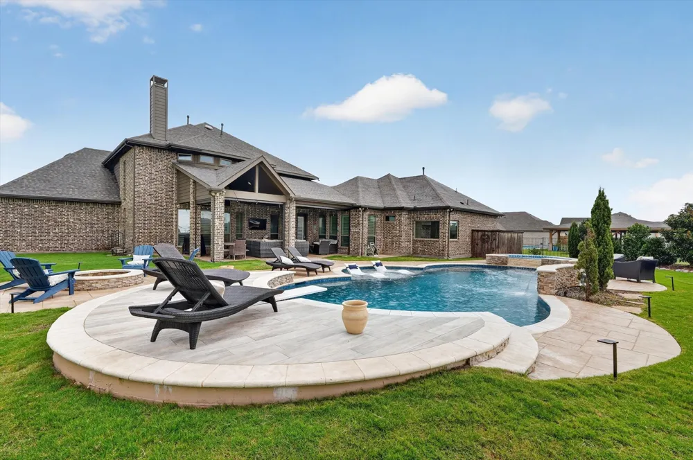 6706 Blackstone Drive Sachse, TX 75048