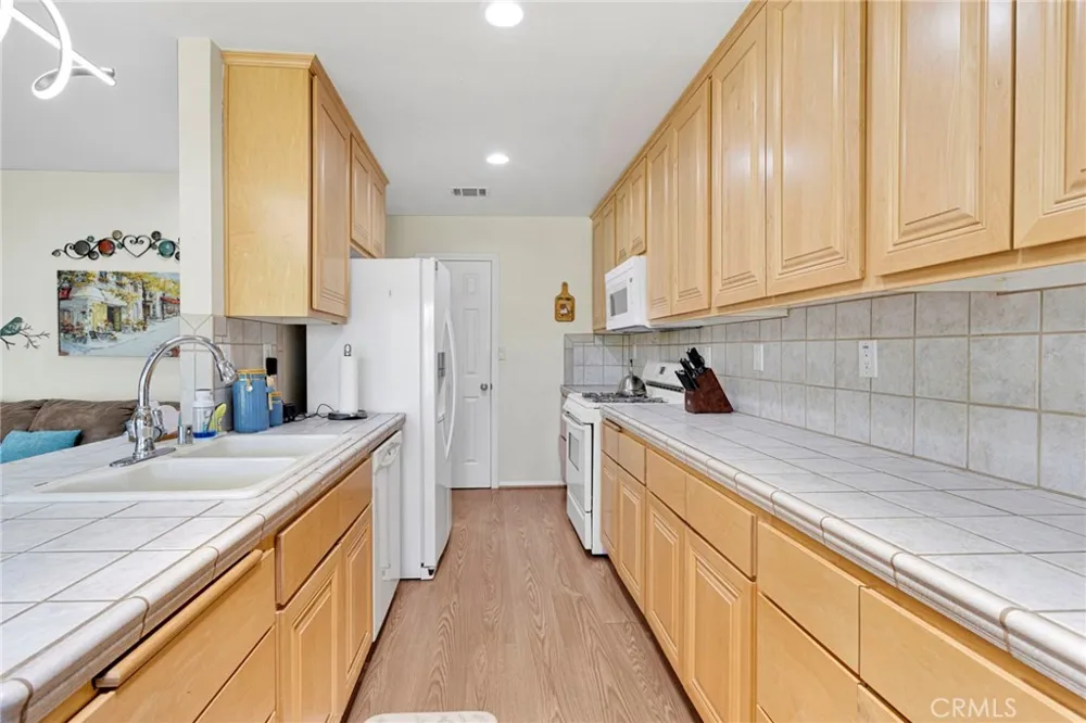 27535 Lakeview #21 Helendale, CA 92342
