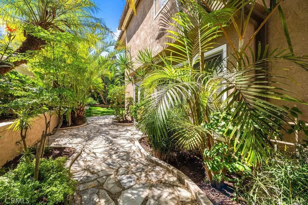 1203 Llano San Clemente, CA 92673