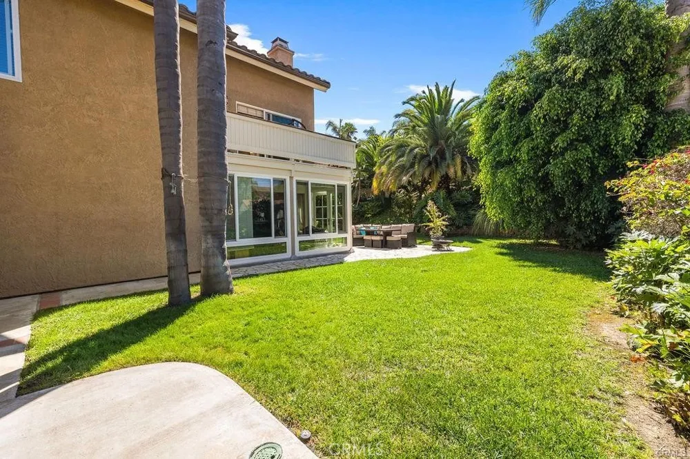 1203 Llano San Clemente, CA 92673