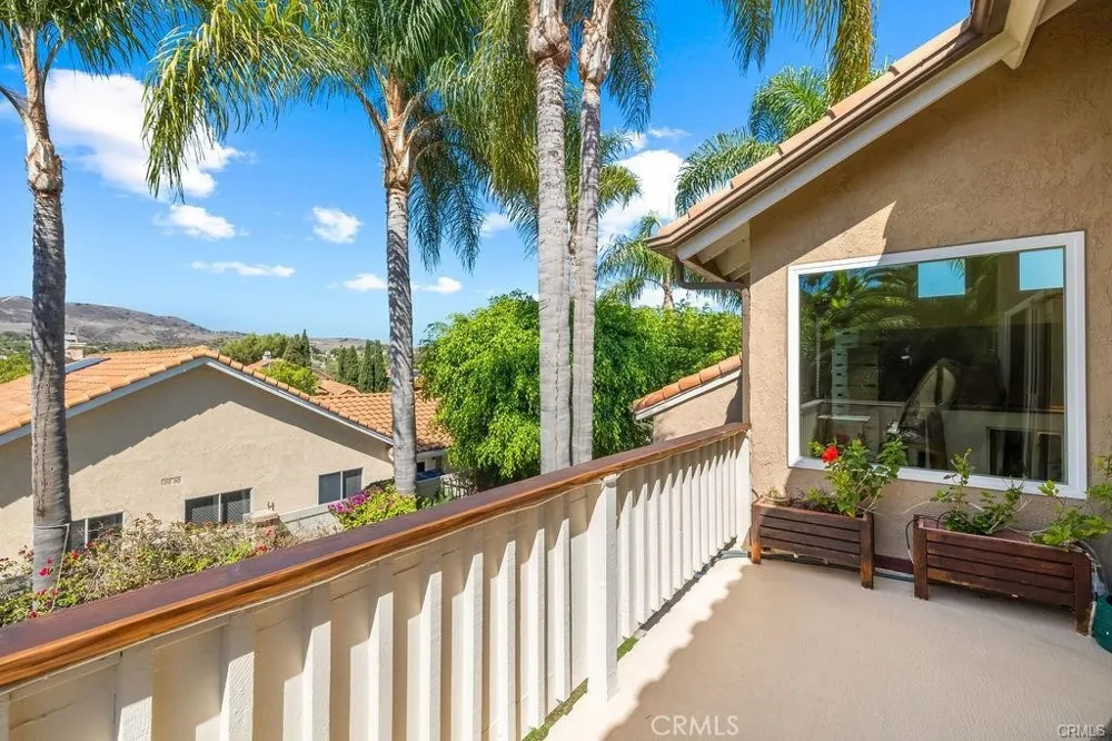 1203 Llano San Clemente, CA 92673