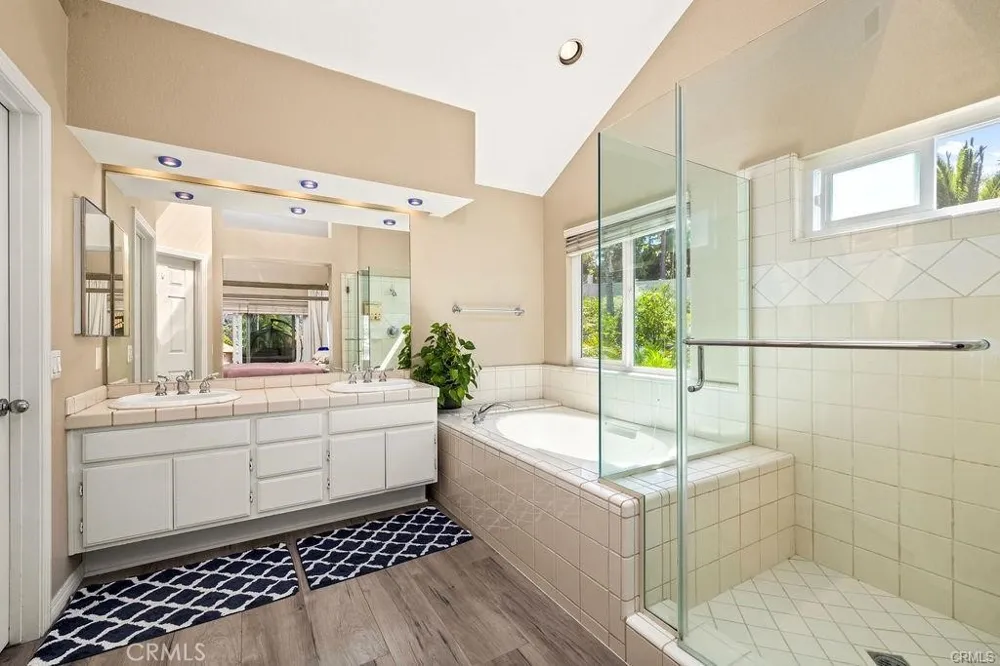1203 Llano San Clemente, CA 92673