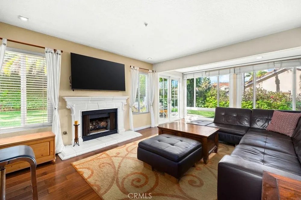 1203 Llano San Clemente, CA 92673