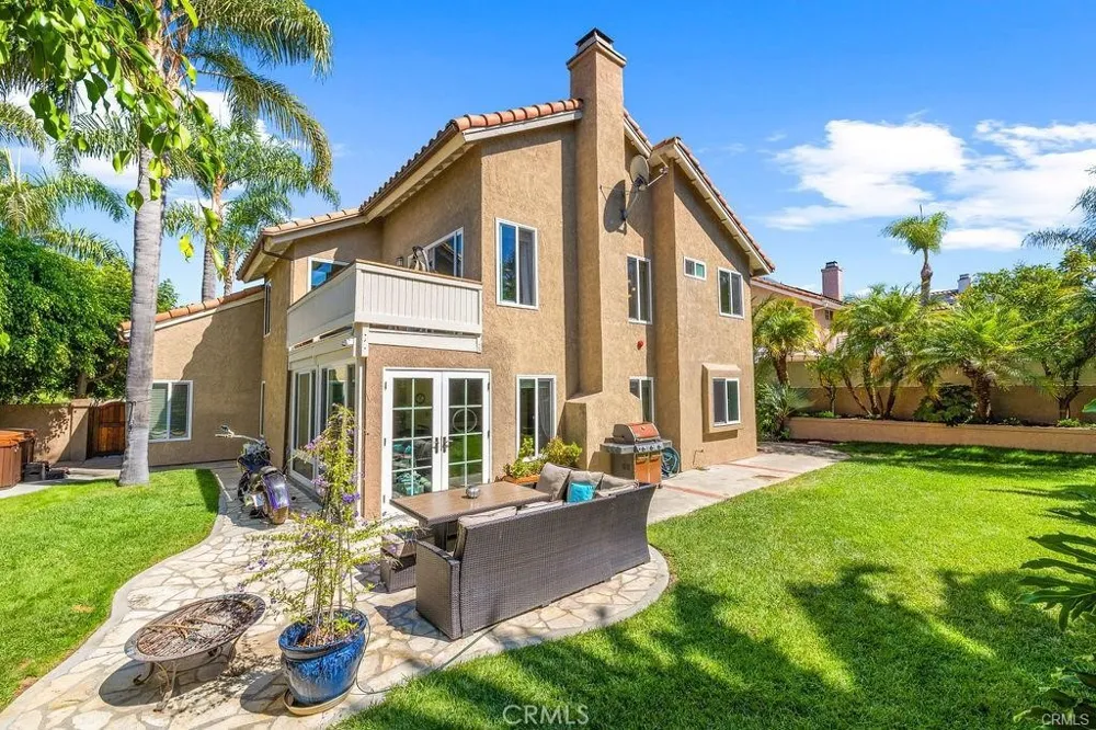 1203 Llano San Clemente, CA 92673