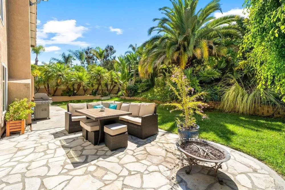 1203 Llano San Clemente, CA 92673
