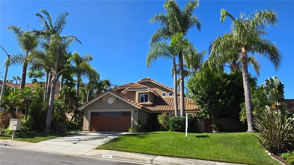 1203 Llano San Clemente, CA 92673