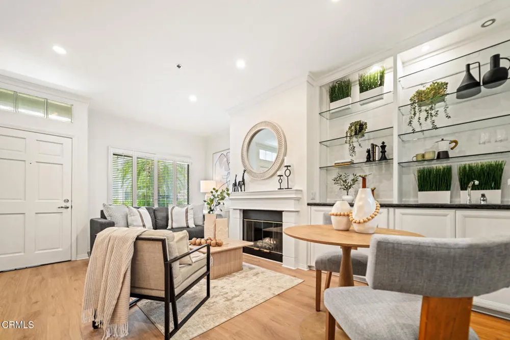 111 S Oak Knoll Avenue #107 Pasadena, CA 91101