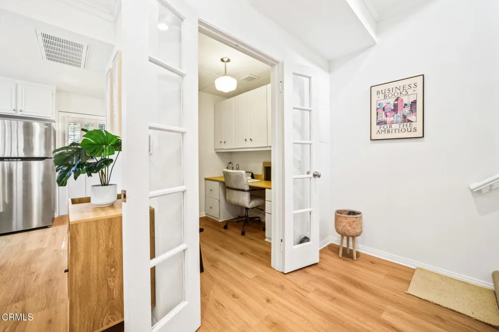 111 S Oak Knoll Avenue #107 Pasadena, CA 91101