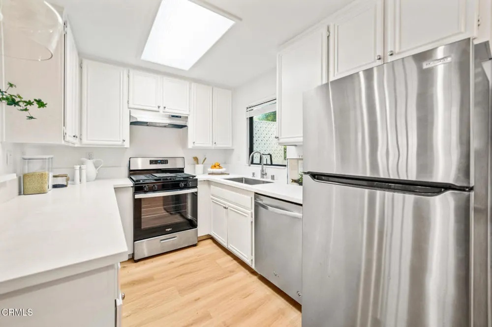 111 S Oak Knoll Avenue #107 Pasadena, CA 91101