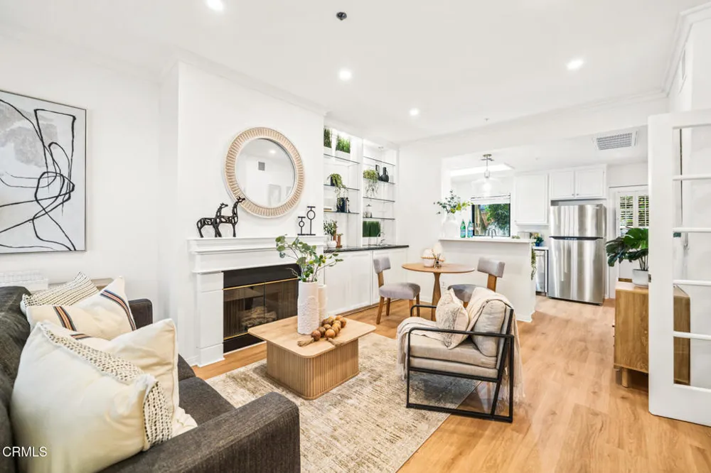 111 S Oak Knoll Avenue #107 Pasadena, CA 91101