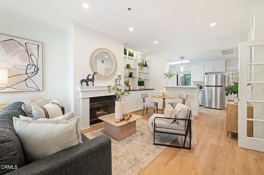 111 S Oak Knoll Avenue #107 Pasadena, CA 91101