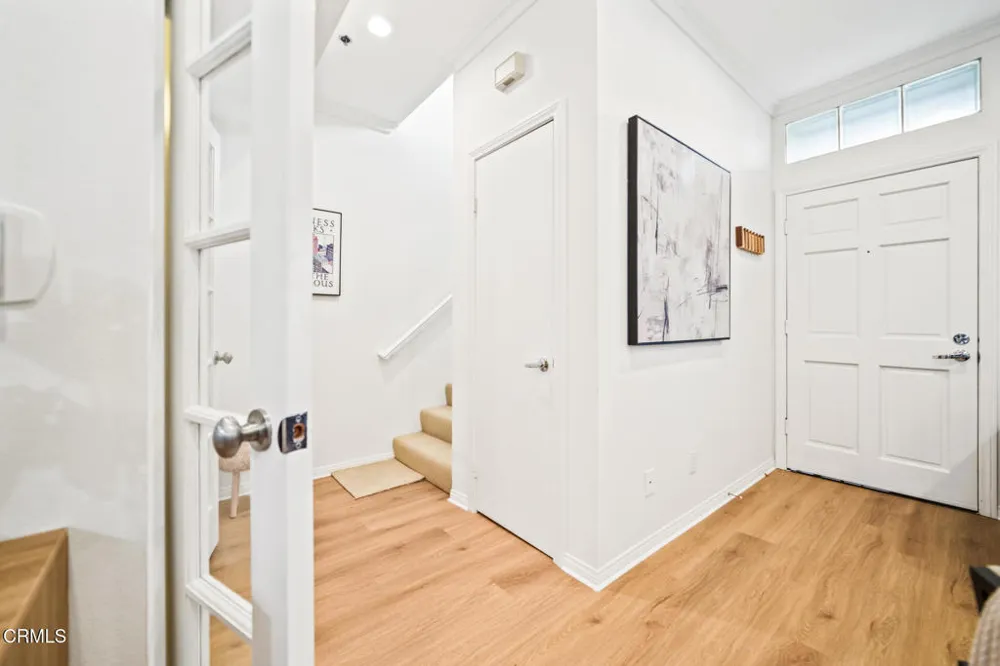 111 S Oak Knoll Avenue #107 Pasadena, CA 91101