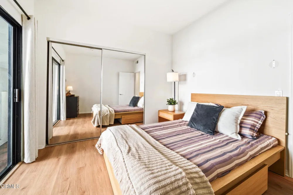 111 S Oak Knoll Avenue #107 Pasadena, CA 91101