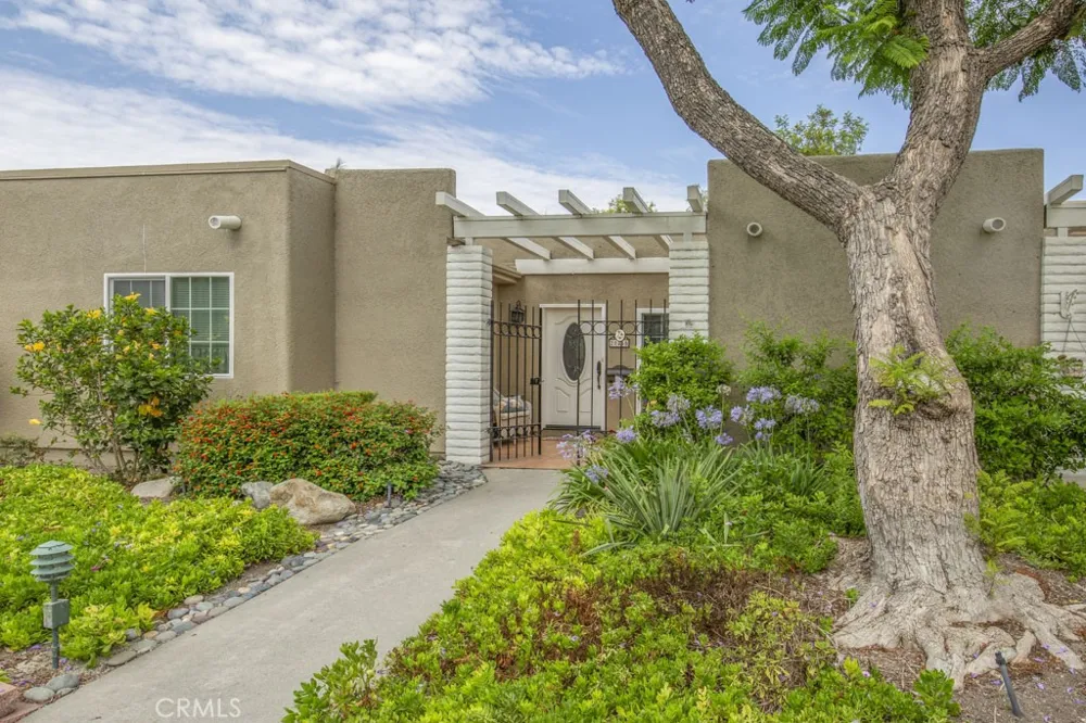 2044 Via Mariposa E #B Laguna Woods, CA 92637
