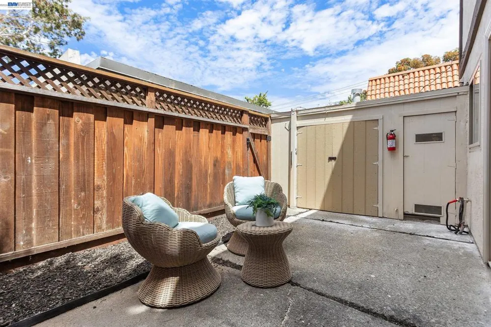 14715 Doolittle Dr San Leandro, CA 94577