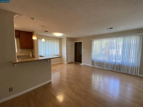 2118 Peppertree Way