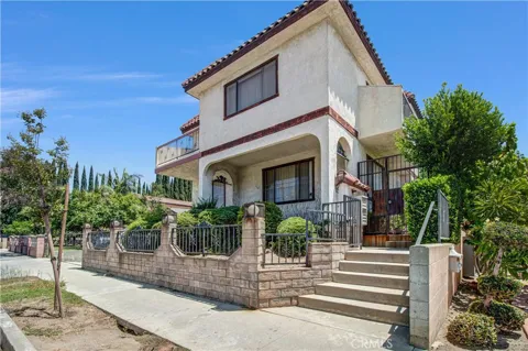 226 Chandler #B