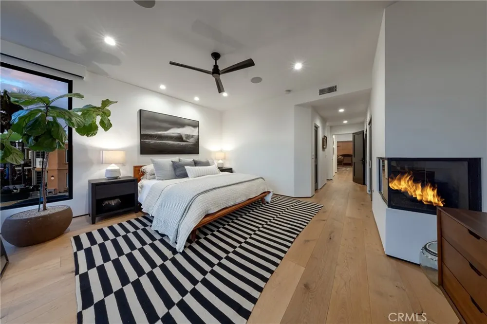 122 22nd Street Huntington Beach, CA 92648