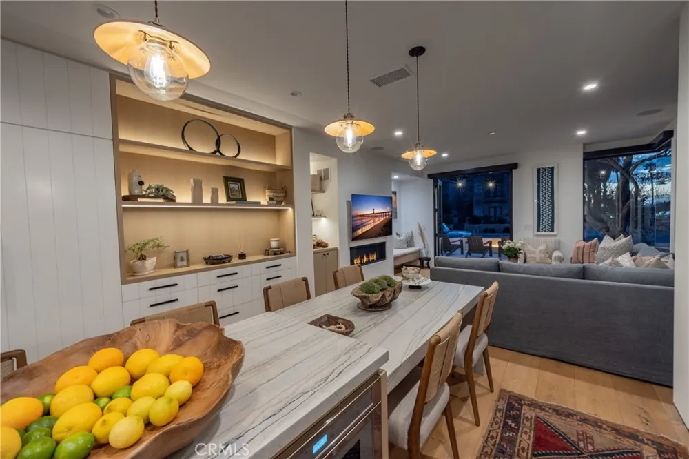 122 22nd Street Huntington Beach, CA 92648