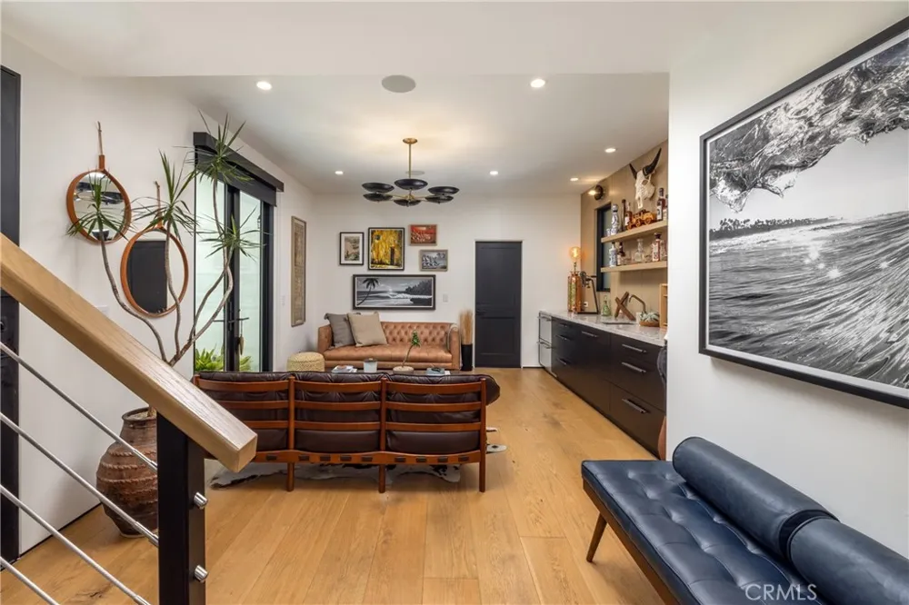 122 22nd Street Huntington Beach, CA 92648