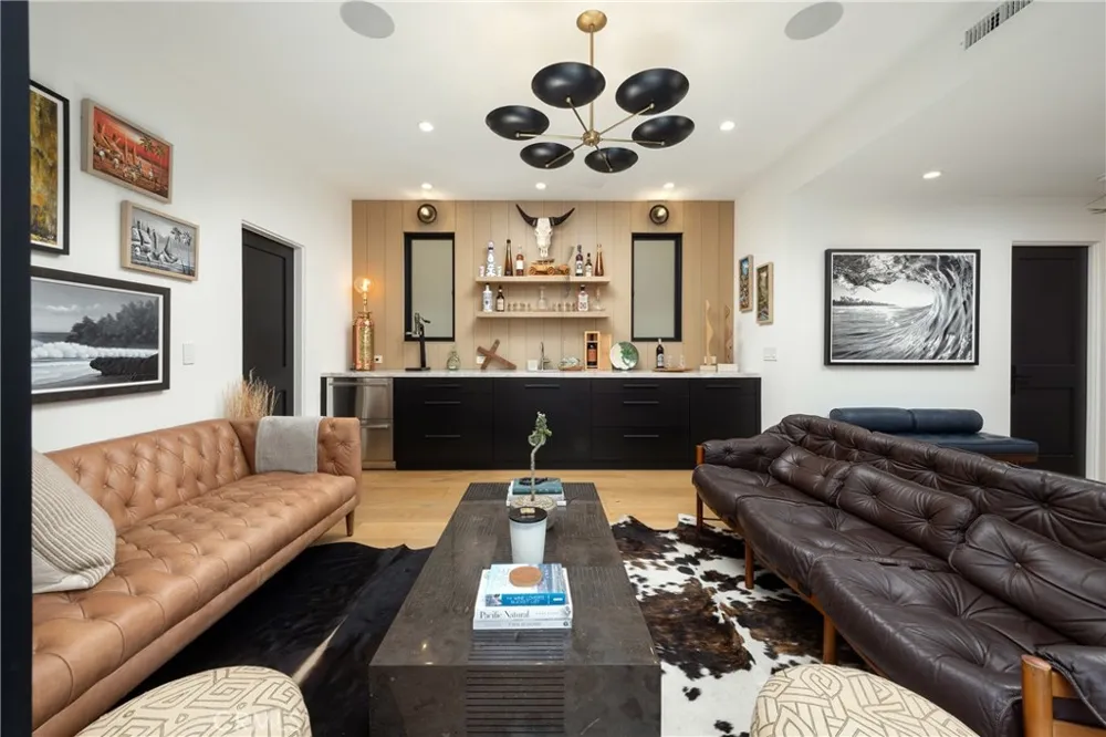122 22nd Street Huntington Beach, CA 92648