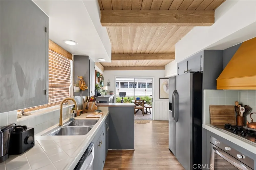 122 Agate Newport Beach, CA 92662