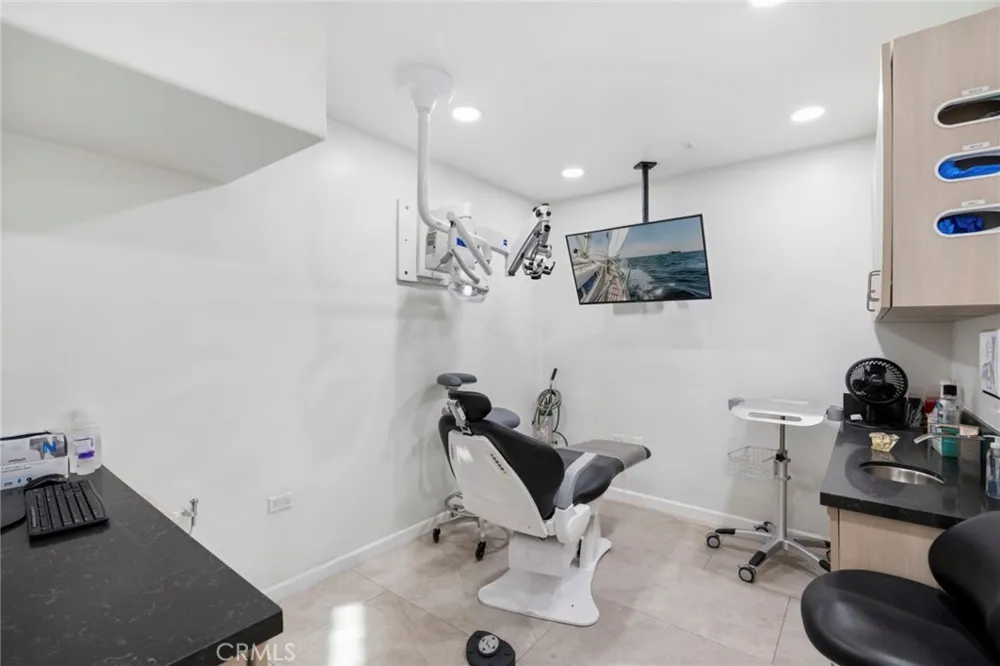 122 Agate Newport Beach, CA 92662