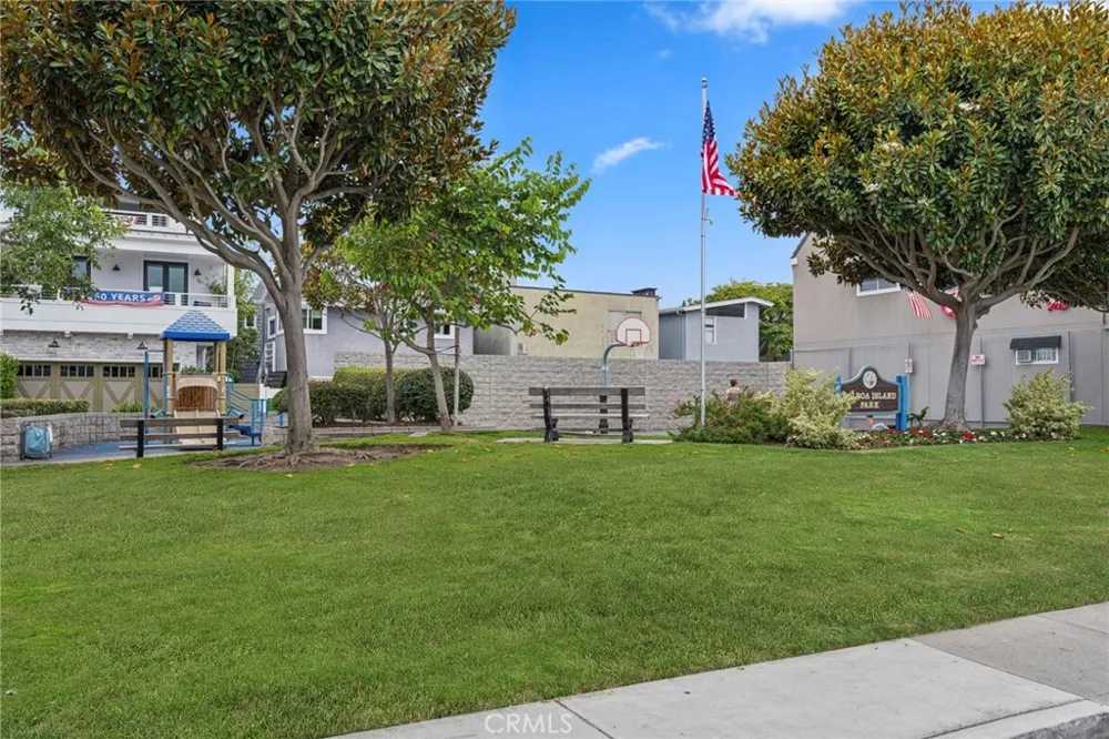 122 Agate Newport Beach, CA 92662