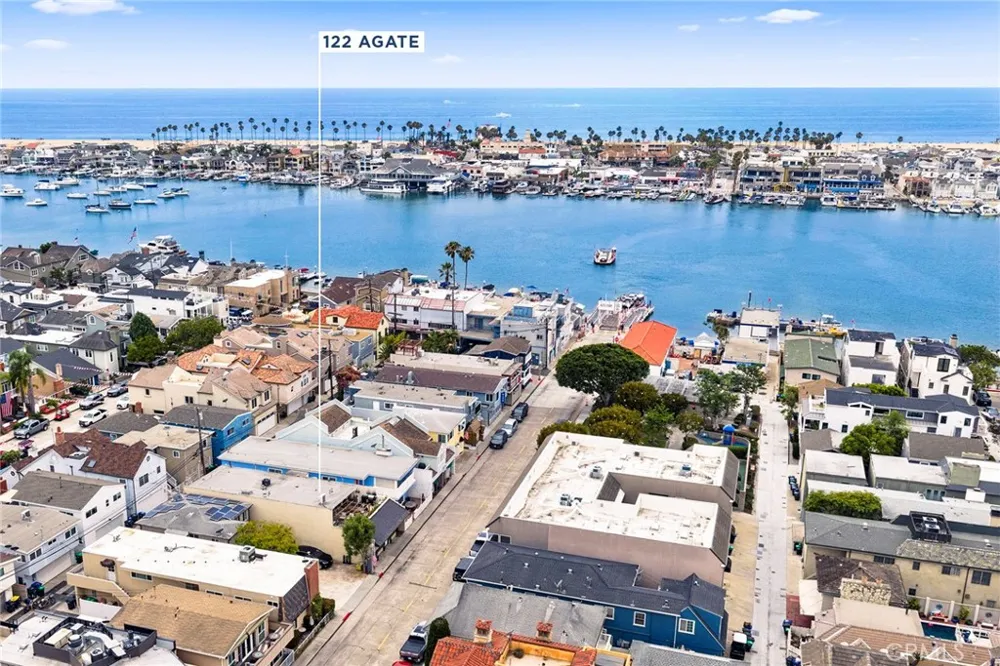 122 Agate Newport Beach, CA 92662