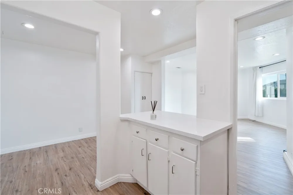 7050 S La Cienega Boulevard #6 Inglewood, CA 90302