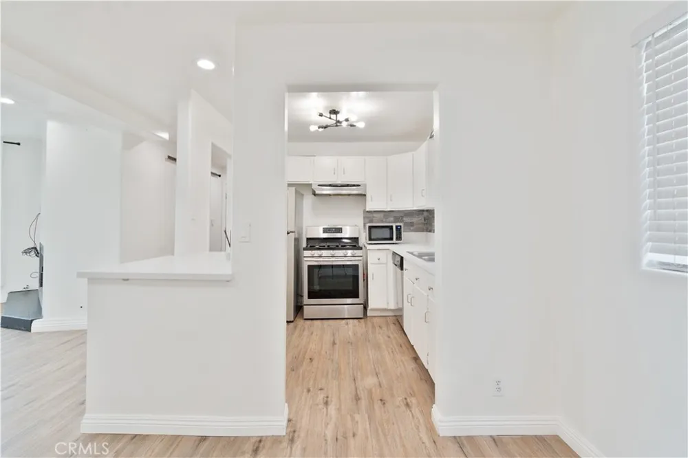 7050 S La Cienega Boulevard #6 Inglewood, CA 90302