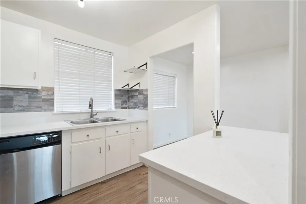 7050 S La Cienega Boulevard #6 Inglewood, CA 90302