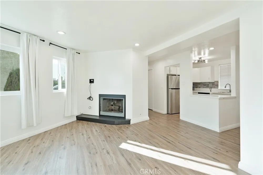 7050 S La Cienega Boulevard #6 Inglewood, CA 90302