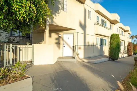 7050 S La Cienega Boulevard #6