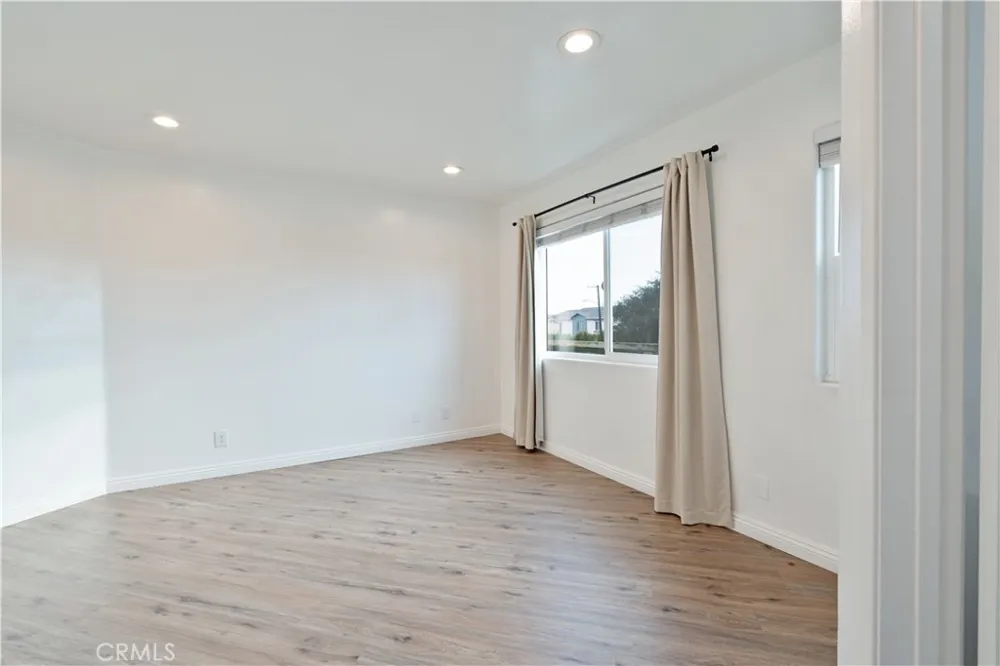 7050 S La Cienega Boulevard #6 Inglewood, CA 90302
