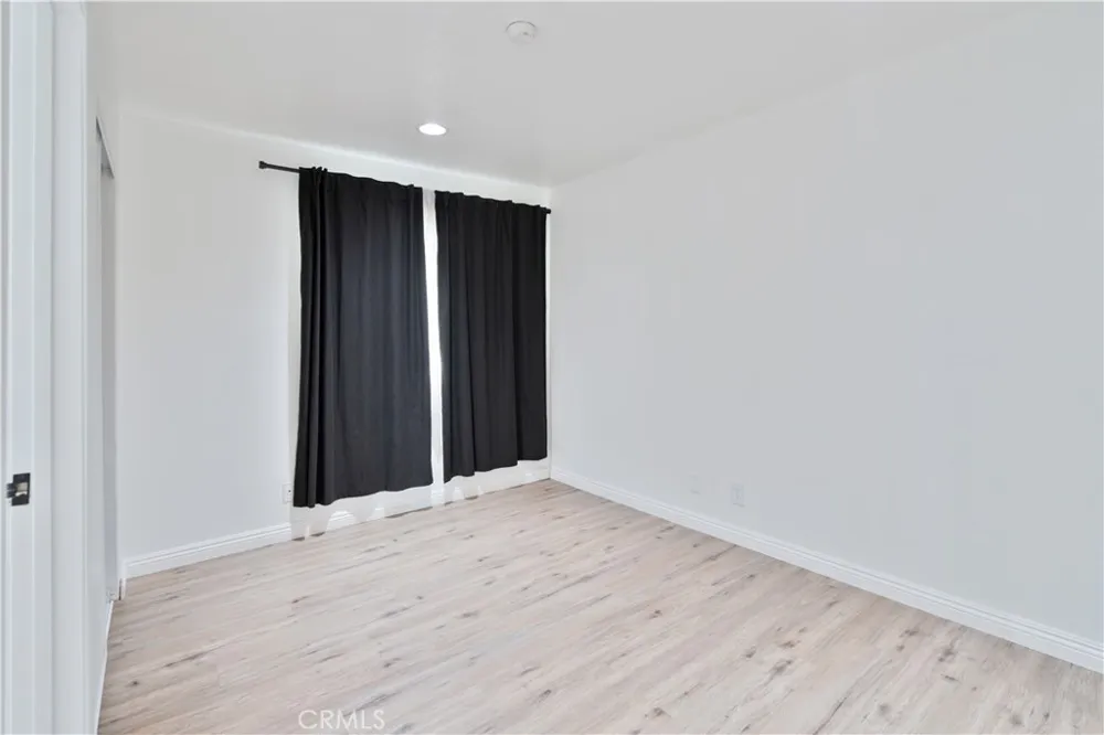 7050 S La Cienega Boulevard #6 Inglewood, CA 90302