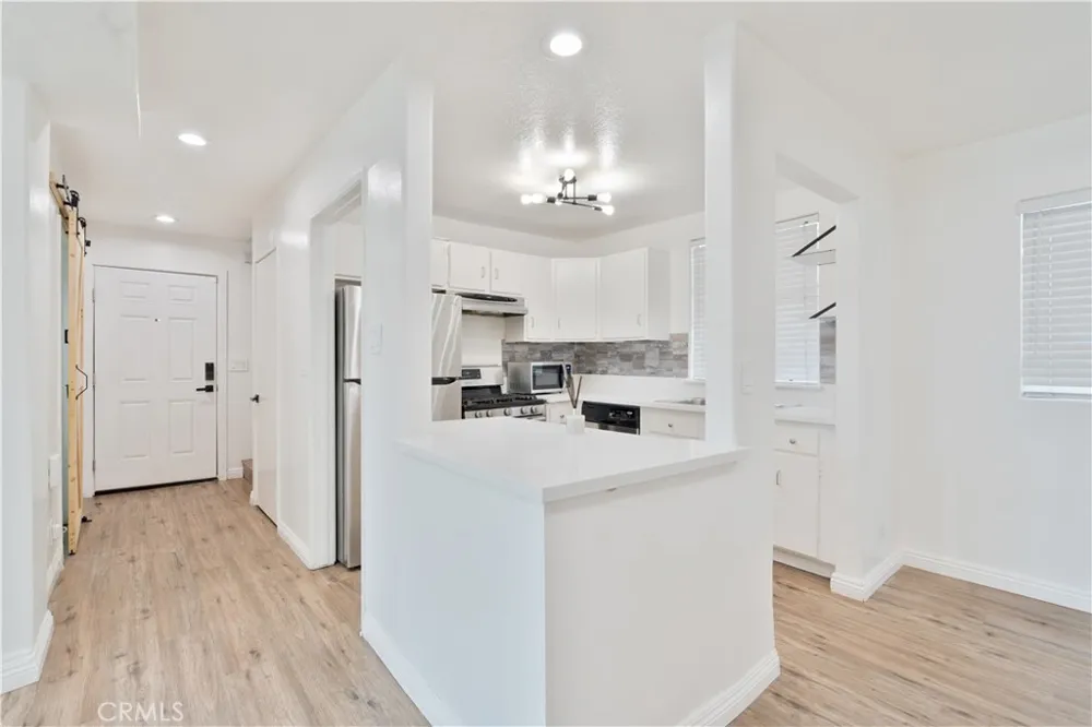 7050 S La Cienega Boulevard #6 Inglewood, CA 90302