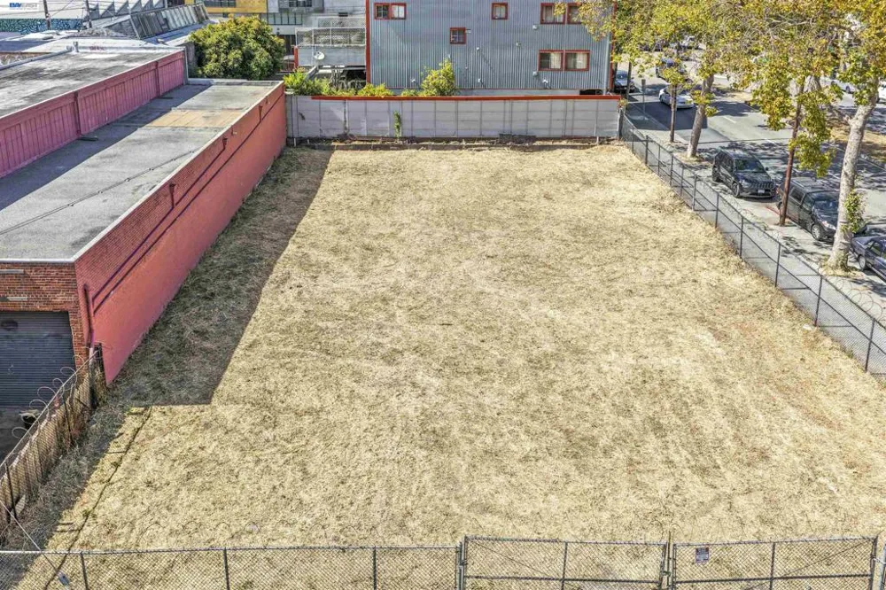 3020 San Pablo Ave Berkeley, CA 94702