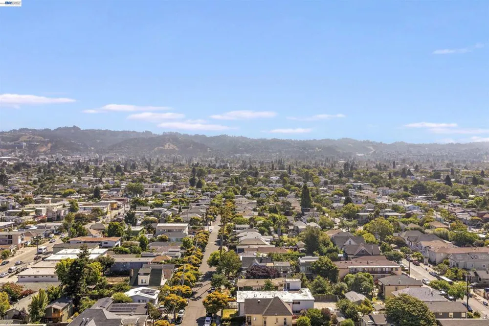 3020 San Pablo Ave Berkeley, CA 94702