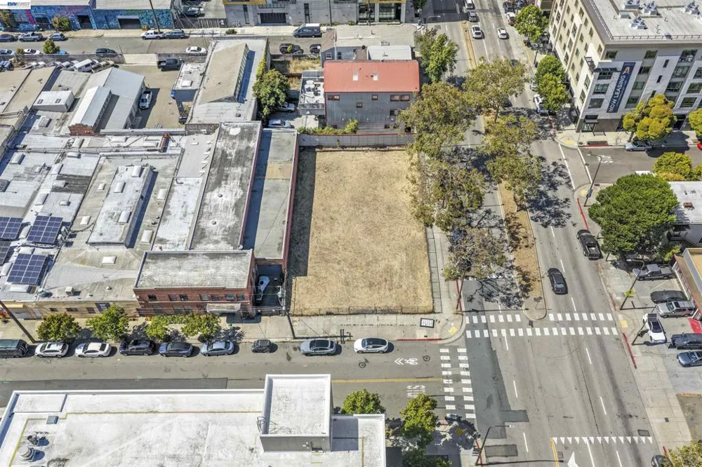 3020 San Pablo Ave Berkeley, CA 94702