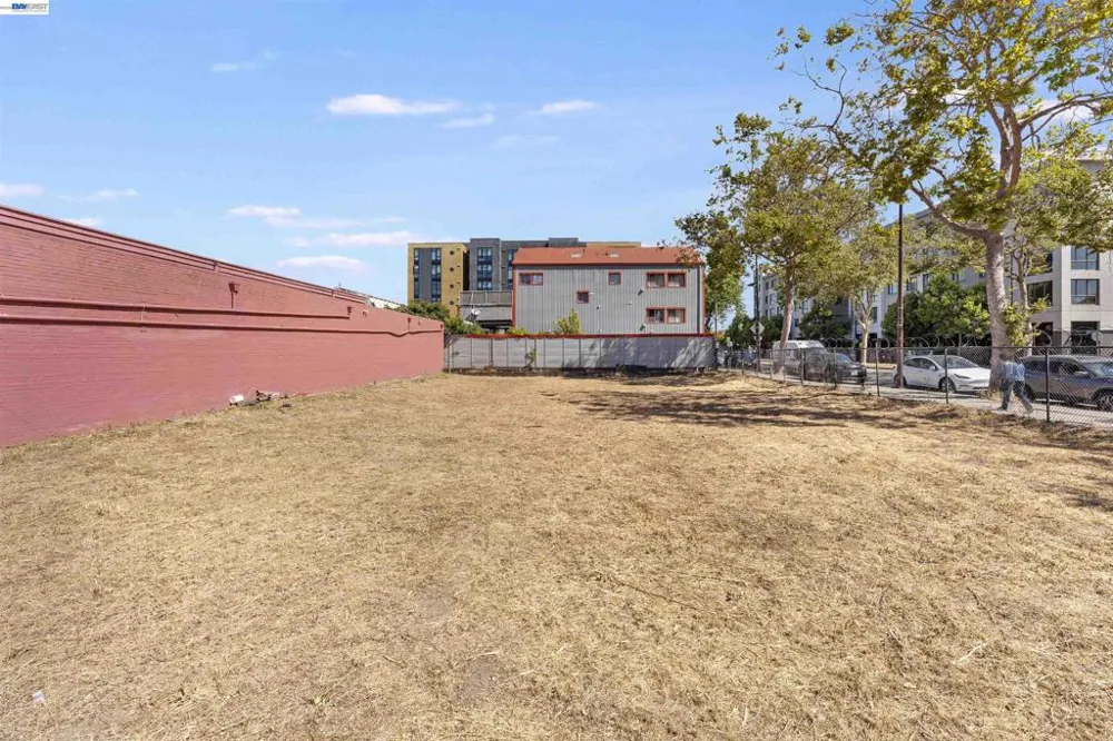3020 San Pablo Ave Berkeley, CA 94702