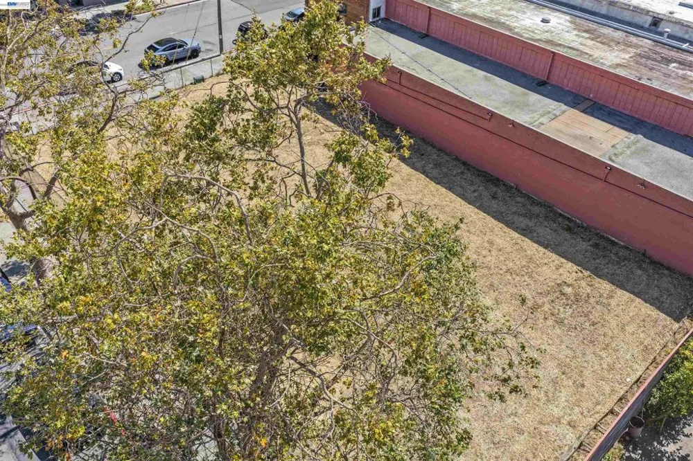 3020 San Pablo Ave Berkeley, CA 94702
