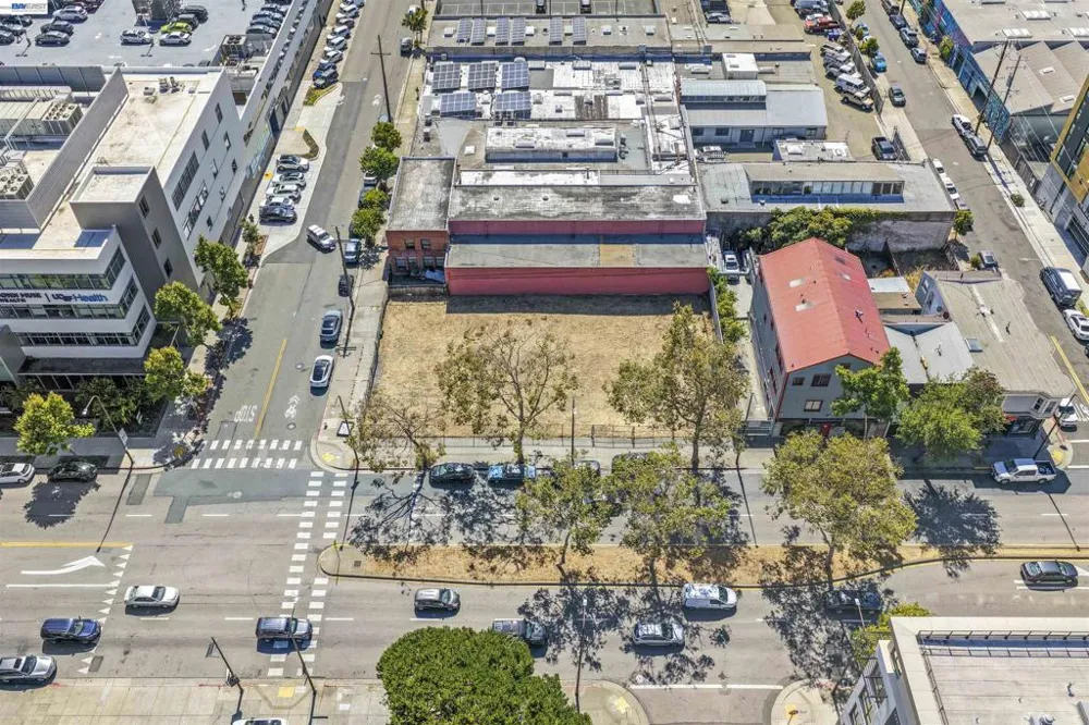 3020 San Pablo Ave Berkeley, CA 94702