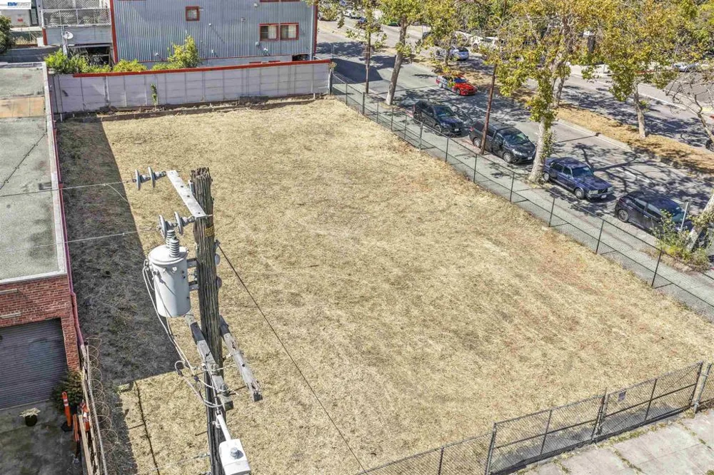 3020 San Pablo Ave Berkeley, CA 94702