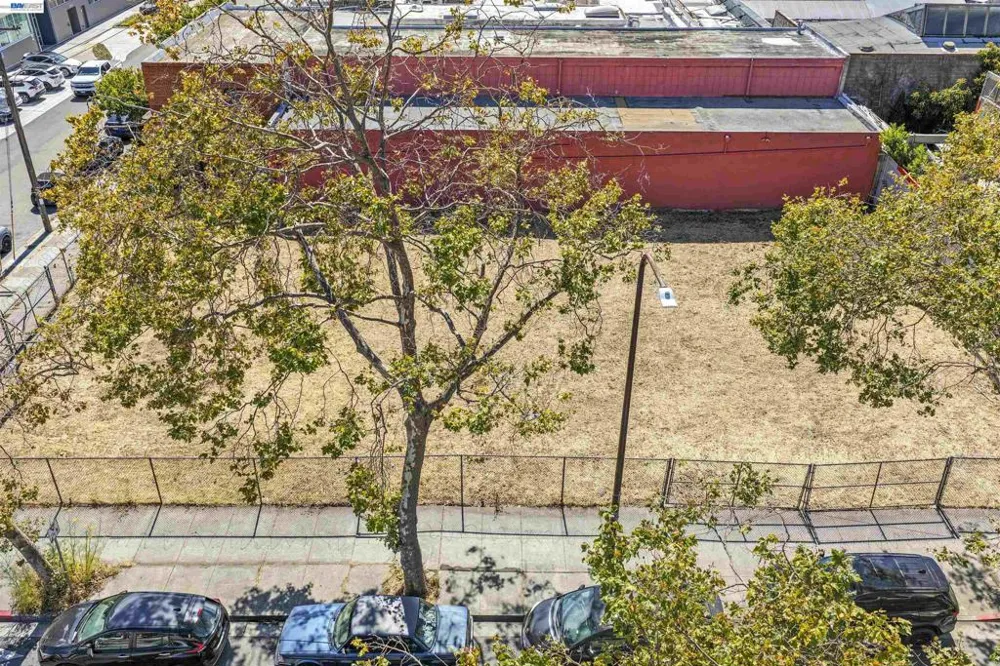 3020 San Pablo Ave Berkeley, CA 94702