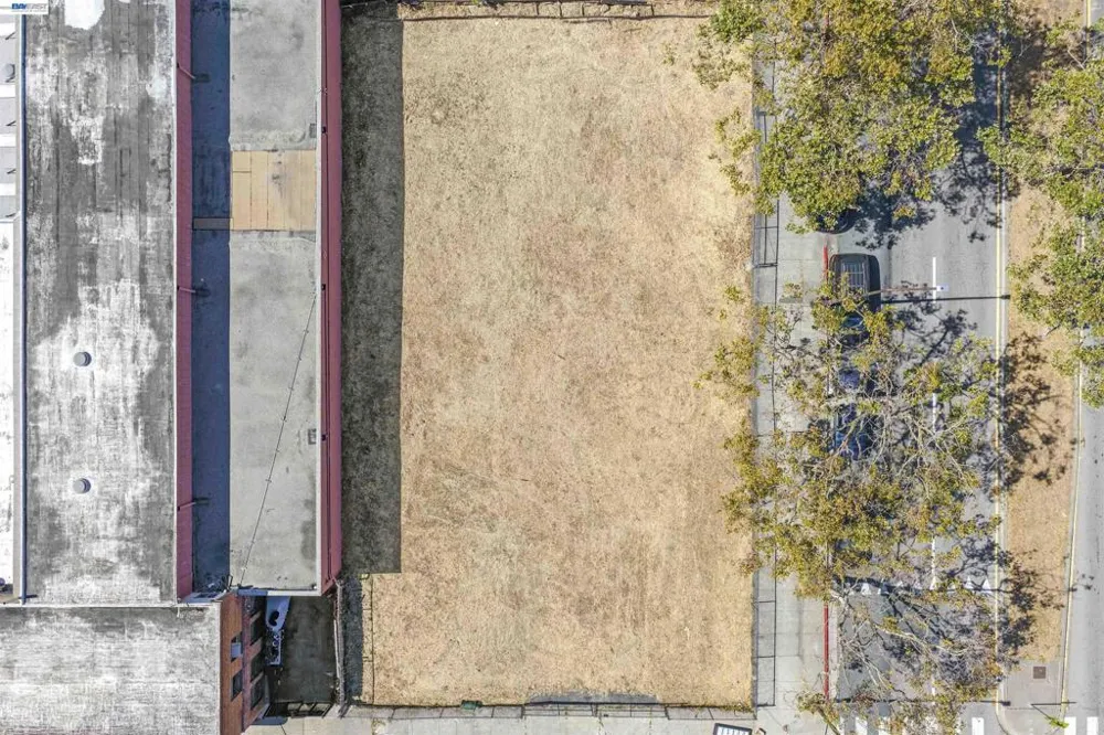 3020 San Pablo Ave Berkeley, CA 94702