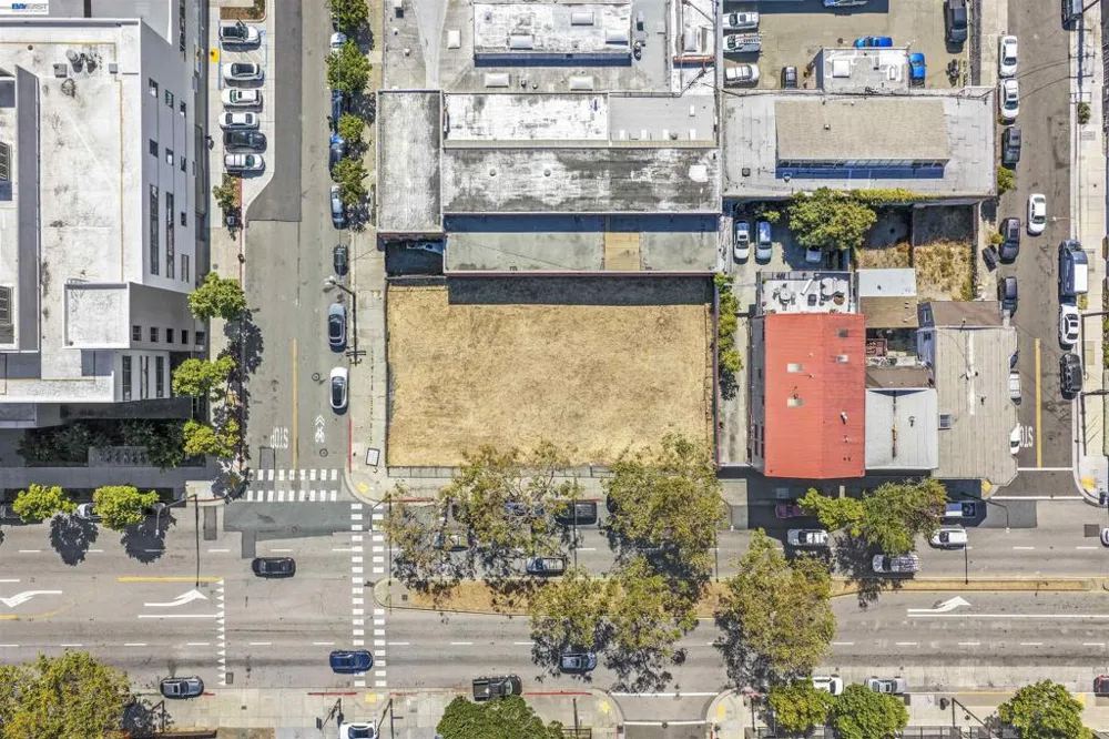 3020 San Pablo Ave Berkeley, CA 94702