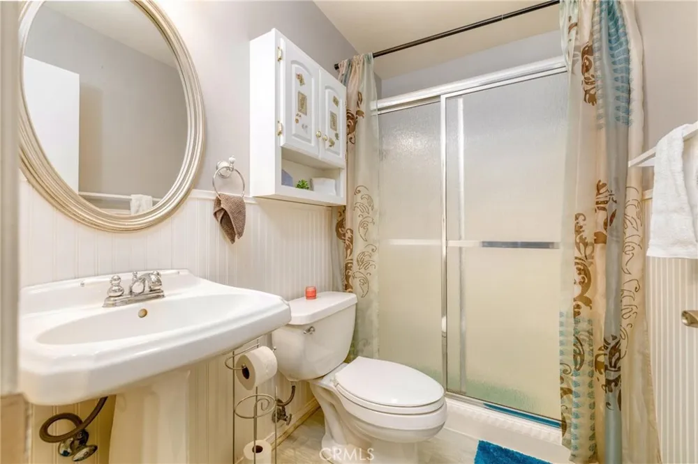 19368 Avenue Of The Oaks Newhall, CA 91321
